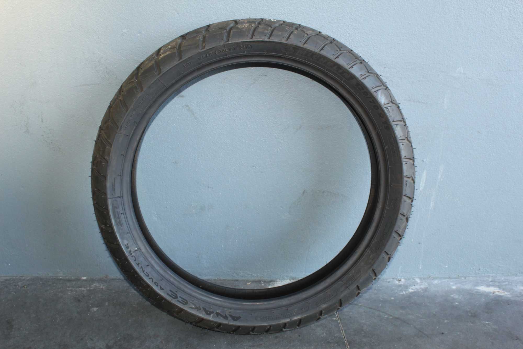 Pneu Usado Michelin Anakee Adventure 120/70R19