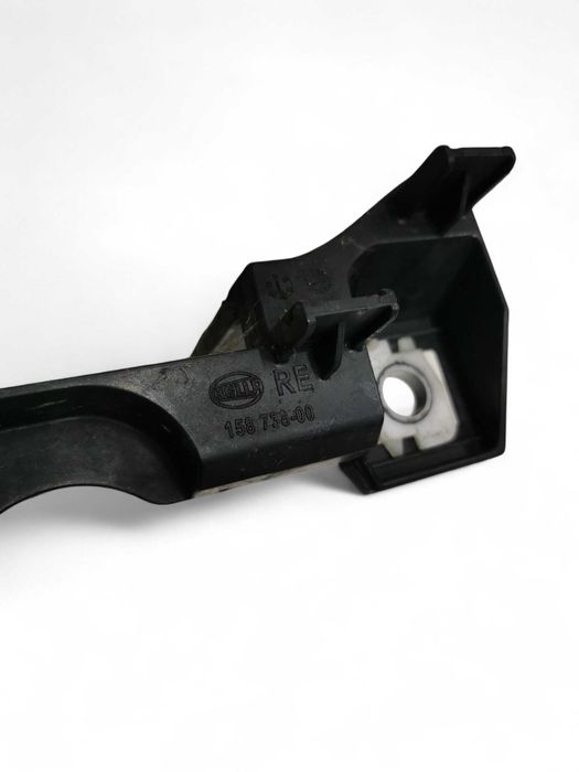 Slizg lewy prawy wspornik mocowanie lampy przod lewa prawa BMW E60 E61