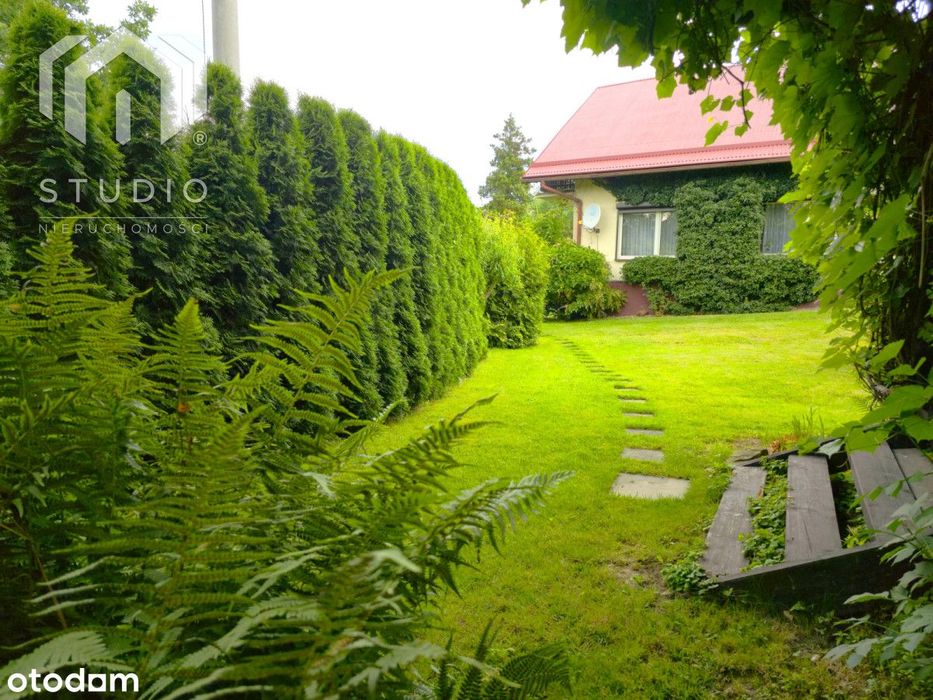 Przestronny dom z pięknym ogrodem