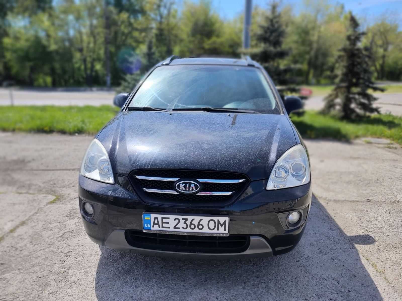 Автомобиль Kia Carens 2006