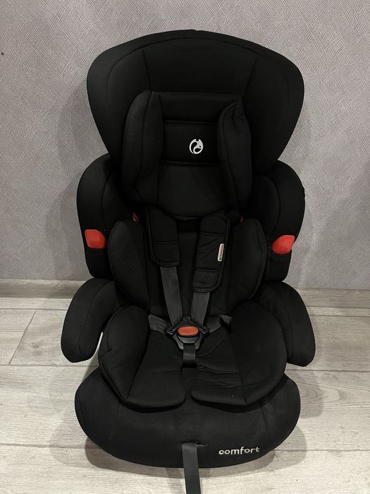 Дитяче автокрісло.Детское автокресло. Є нахил для сну.Німеччина