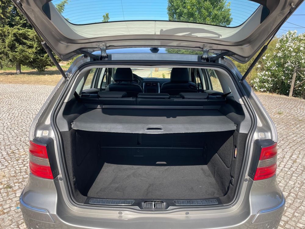 Mercedes-Benz B200CDI Avantgard (REVENDA)