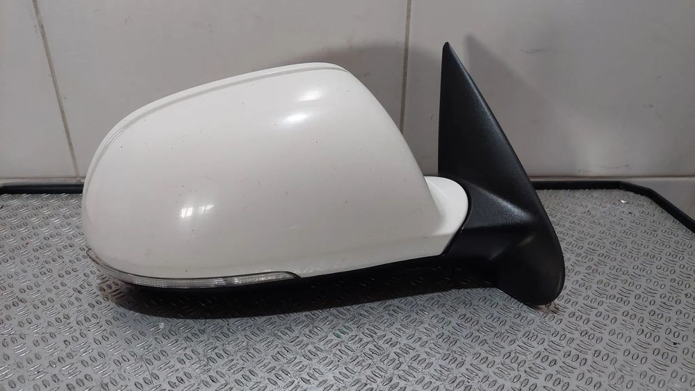 LUSTERKO PRAWY PRZÓD ZEWNĘTRZNE Z KIERUNKIEM ANGLIK SKODA OCTAVIA II 2 LIFT KOMBI R2012 6-PIN