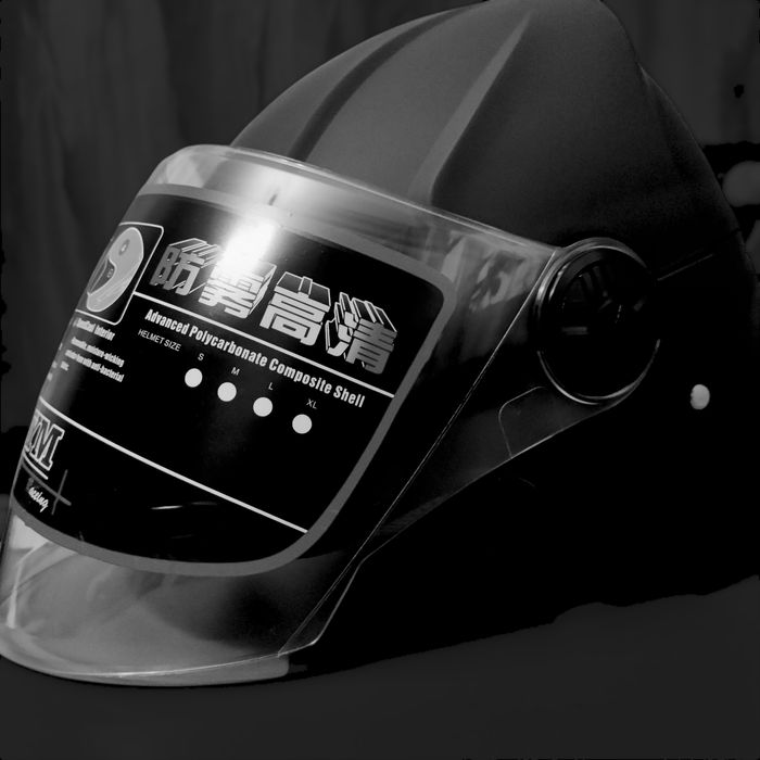 Мотошлем якісний