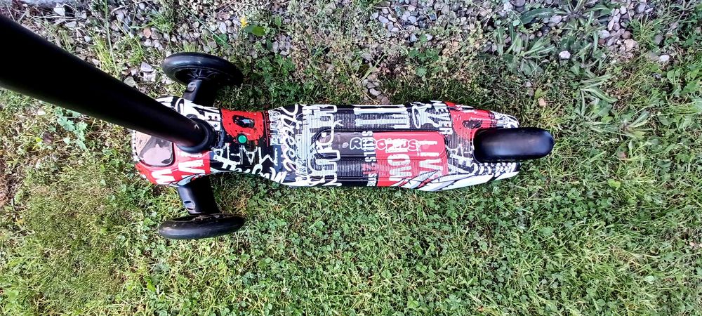 Hulajnoga 3-kołowa, świecące koła i boki