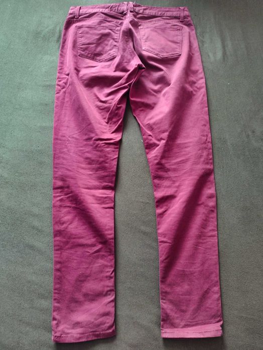 Spodnie bordowe C&A damskie r. 40 - stan bardzo dobry