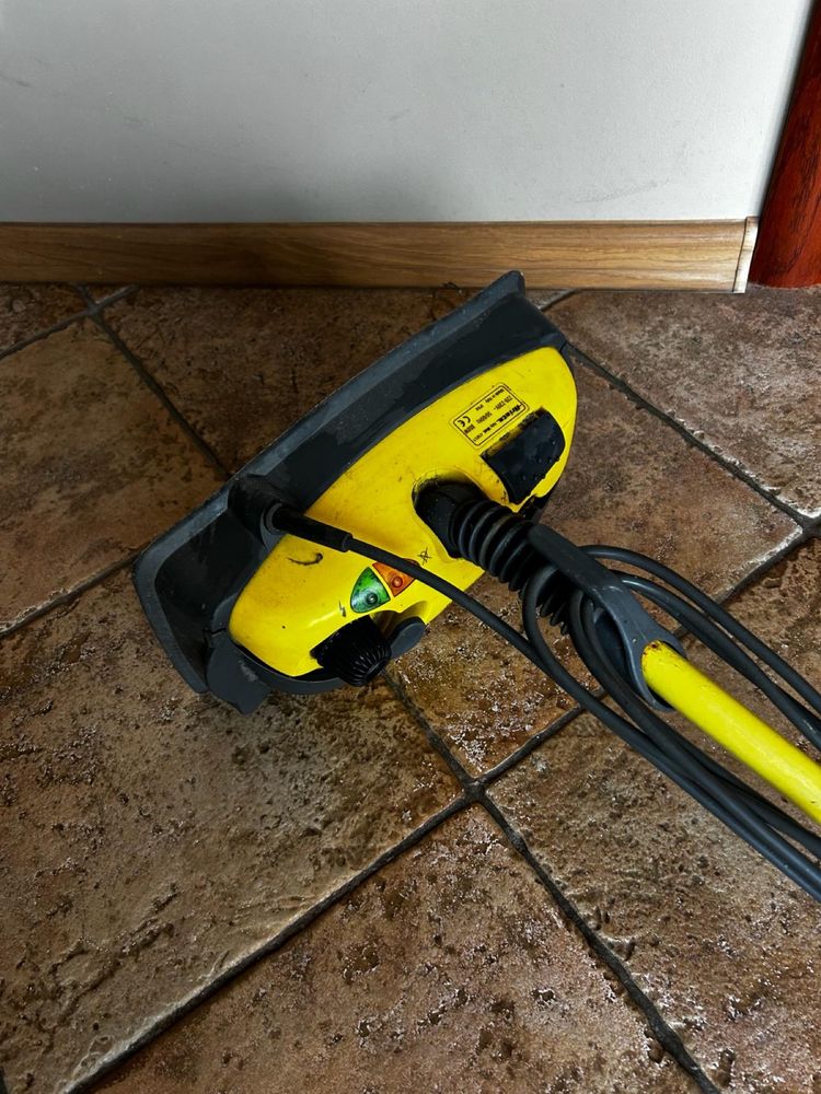 Mop  parowy Ariete do mycia podlog