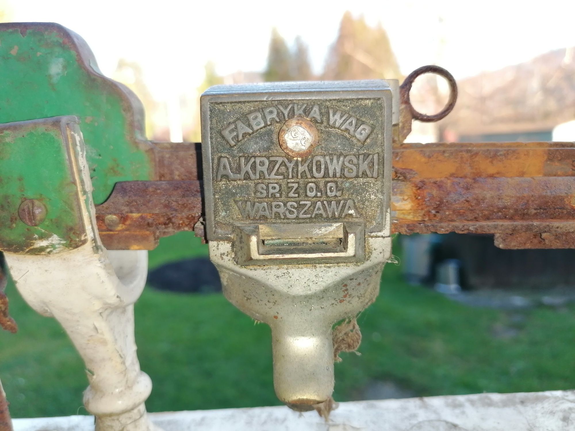 Stara zabytkowa waga żeliwna lekarka przedwojenna Warszawa