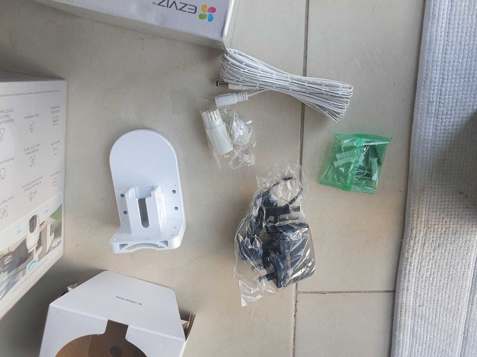 4 unid EZVIZ camera exterior 3K model