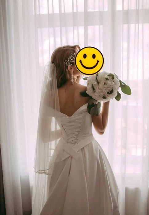 Весільна сукня та туфлі, супер весільне вбрання нареченої