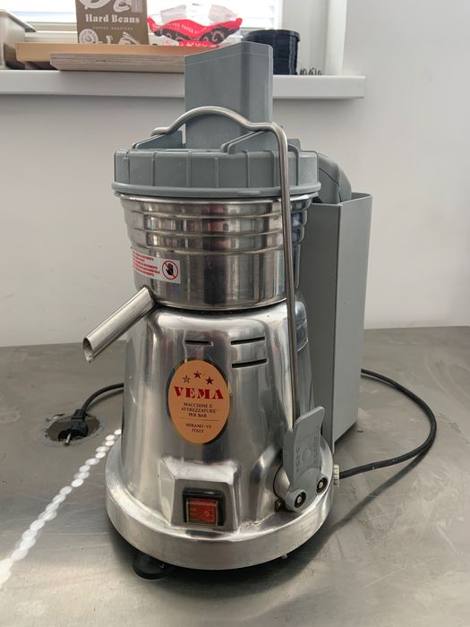 Profesjonalna Sokowirówka włoska WEMA do owoców