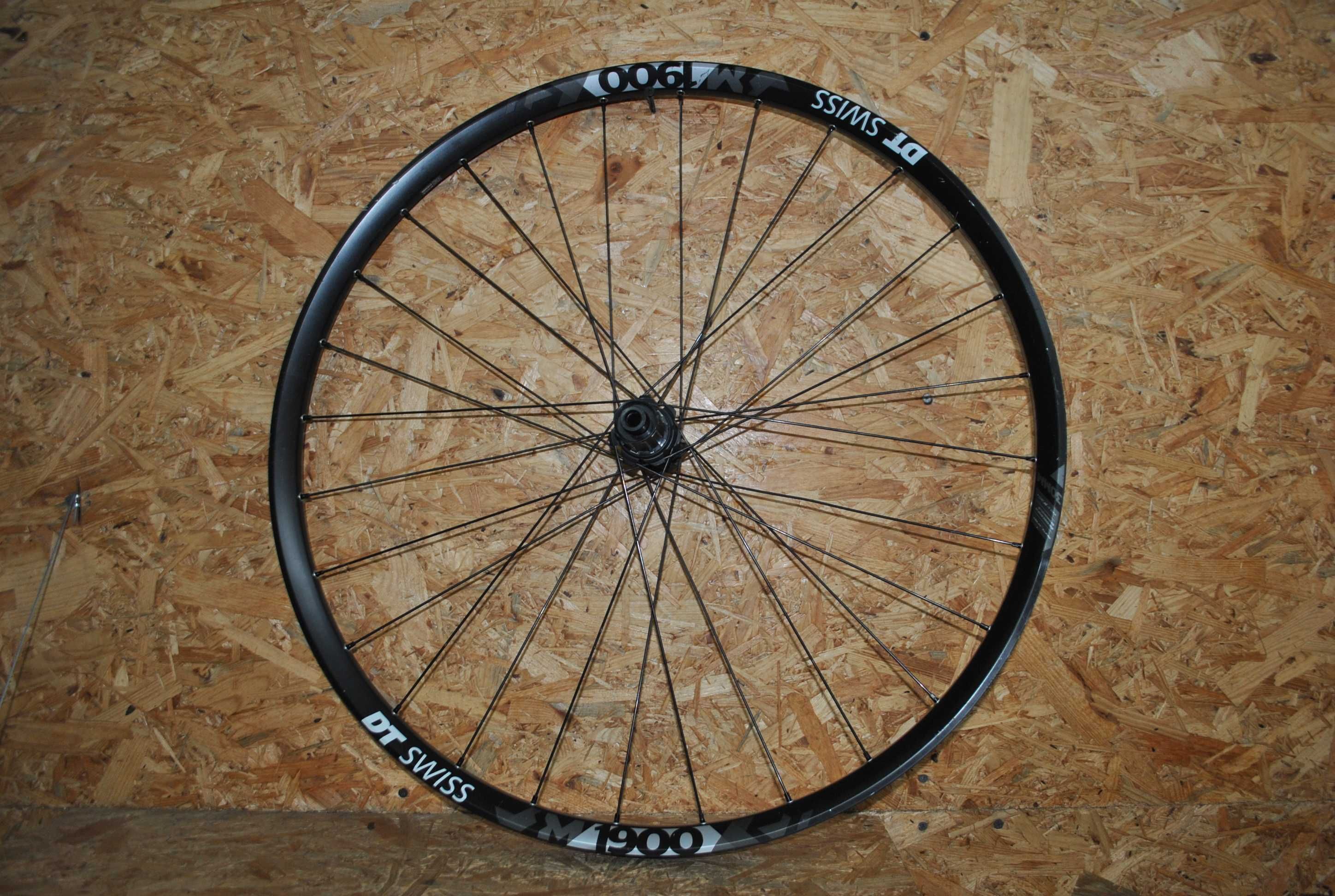 Koło 29" DT Swiss M1900 tył centerlock Spline 622x30 E bike MTB