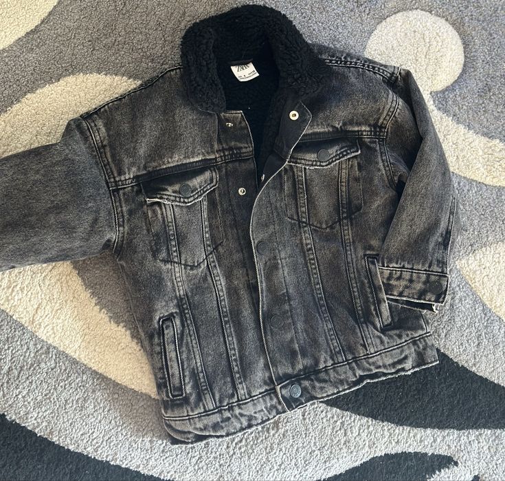 Куртка ZARA курточка осінь-зима тепла на меху