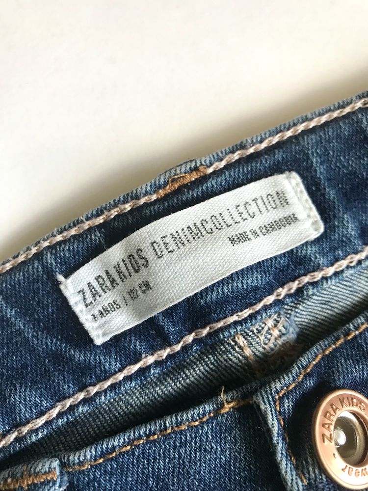 Джинси ZARA. Італія. Якість. Стильні. 7 років. Ріст 122 см