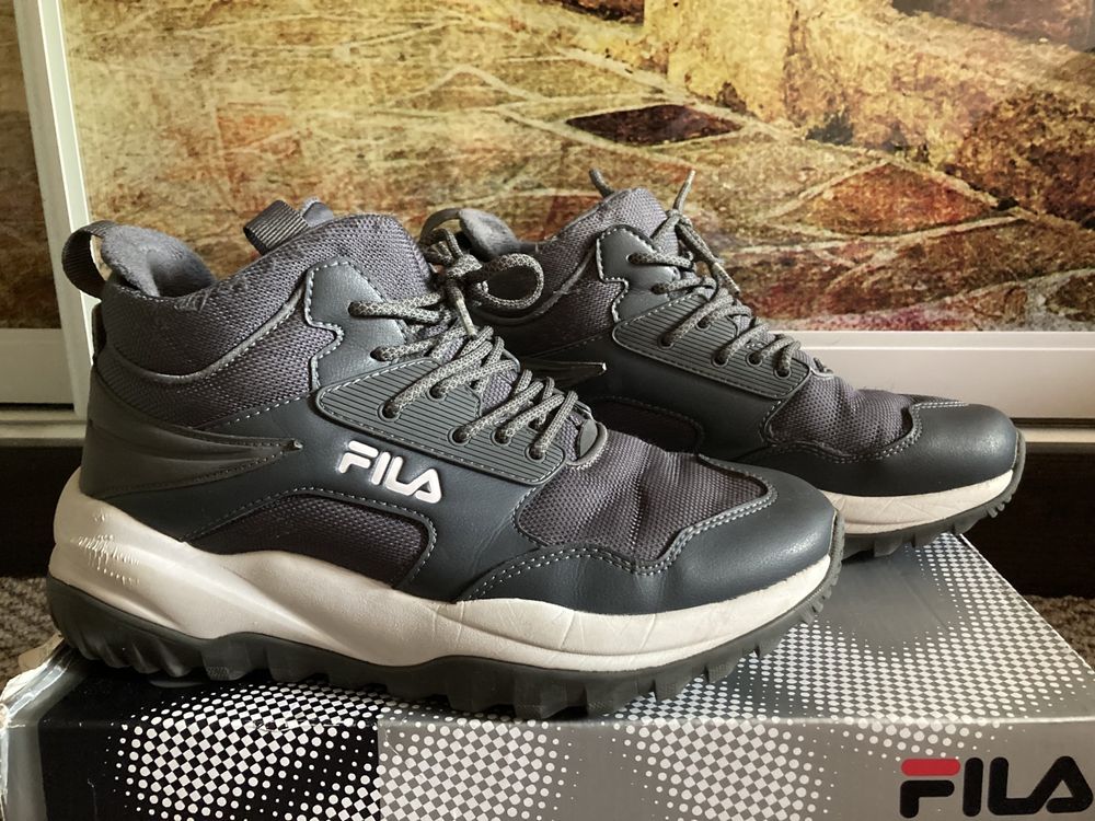 Утеплені кросівки Fila Tornado mid wntr стопа 25,5 см