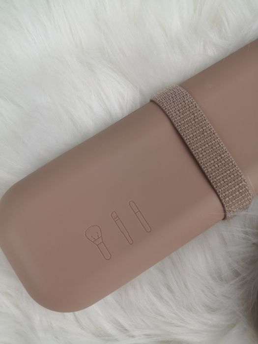 Etui na pędzle do makijażu i etui case na gąbeczkę zestaw Sinsay nowy