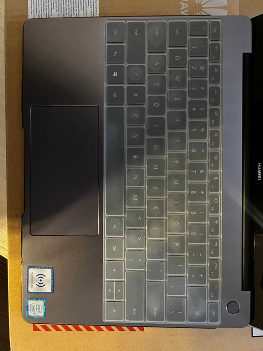 Sprzedam HUAWEI MateBook 13