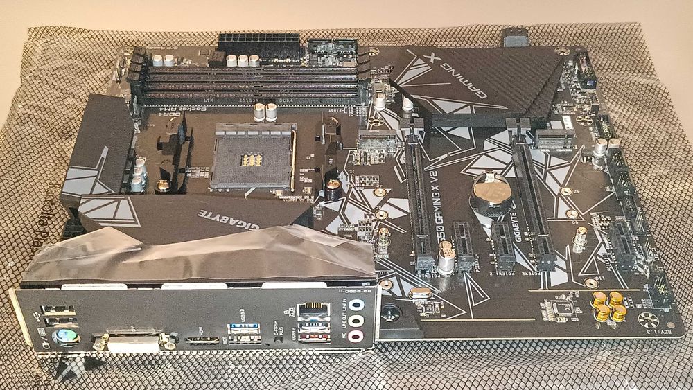 Nowy komputer, Msi Rtx 5060 Ventus OC X2 Gddr7, Pcie 4.0, Wifi 6- 1800