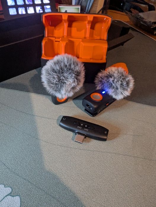 Hohem Mic-01 2tx - Bezprzewodowe mikrofony krawatowe USB C + lightning