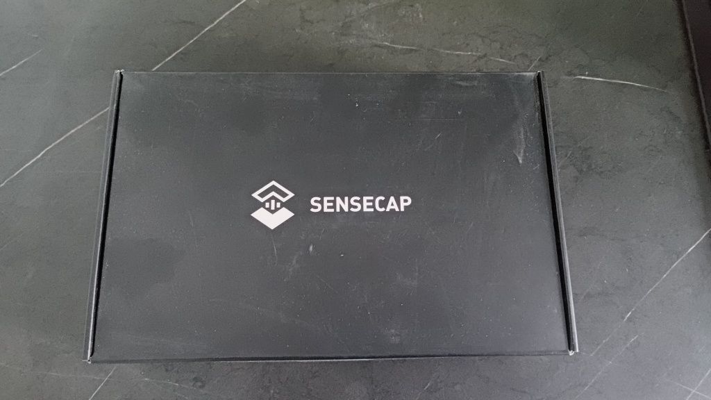 SenseCap M1 4868 plus antena, plus długi kabel