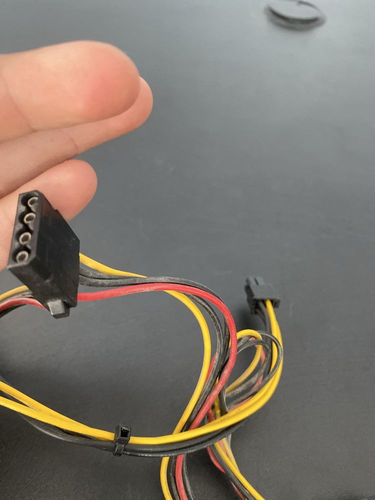 Bardzo mały Zasilacz CHIEFTEC 180W Active Pfc