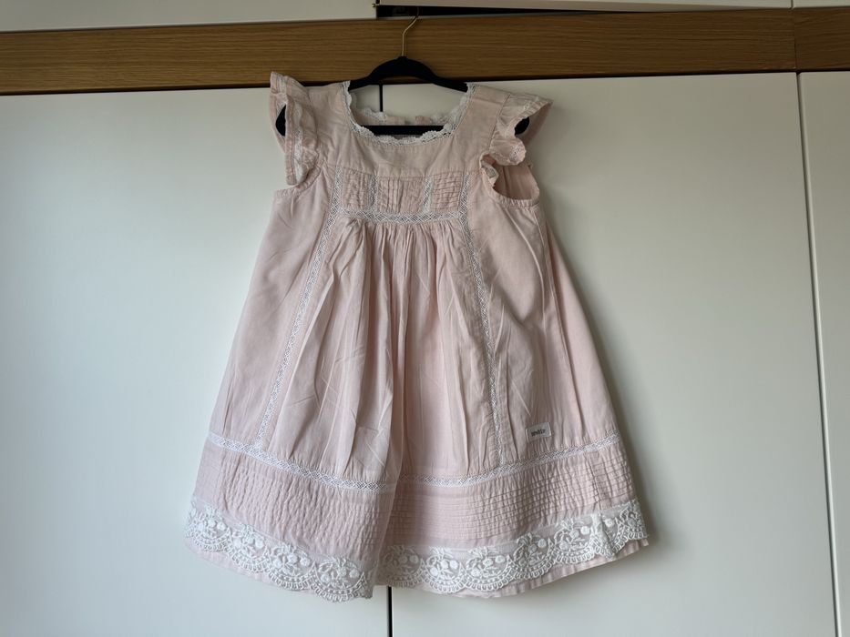 Sukienka Newbie różowa z koronką – rozmiar 98–104