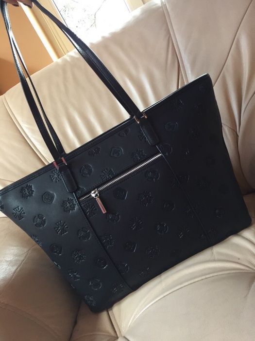 Czarna torebka shopper Wittchen monogram, torba skórzana logowana LV