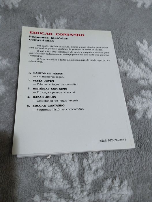 Livro "Educar Contando"