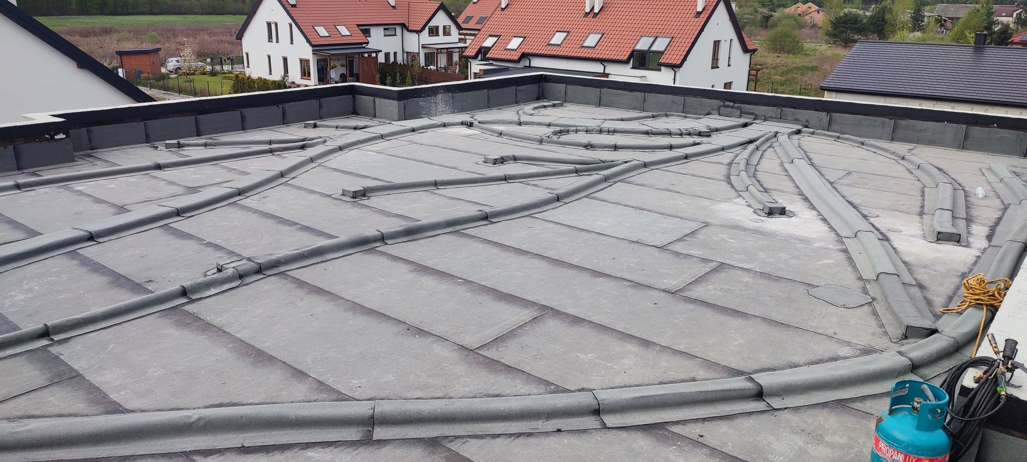 Dachy płaskie.Tarasy.Balkony.Fundamenty. Izolacje systemowe