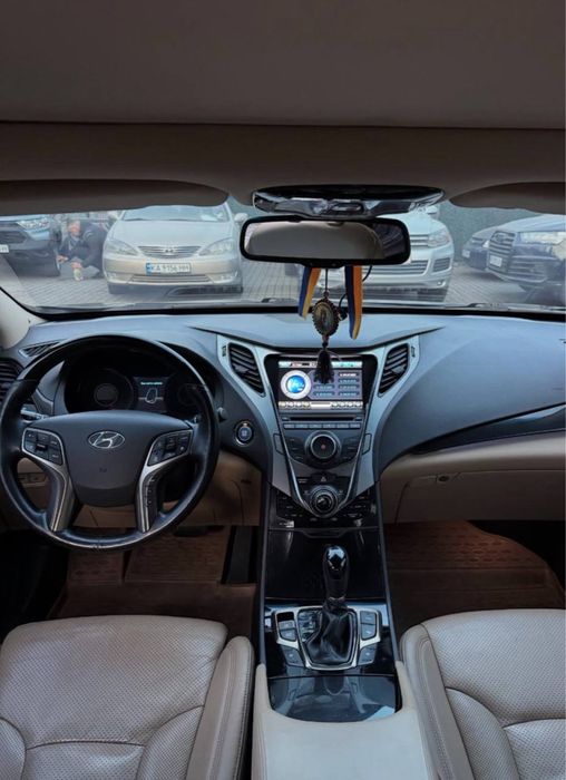 Hyundai Grandeur 2013