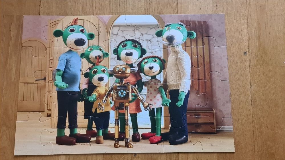 Puzzle Trefl 3 + Trefliki
Zestaw 4w 1 
Stan idealny 

Możliwa Wysyłka