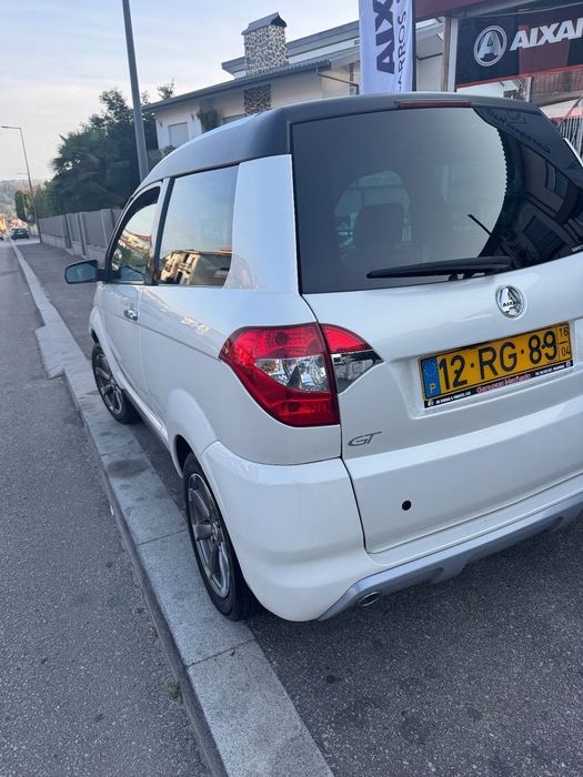 Aixam Crossover