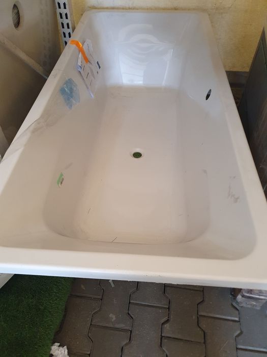 Wanna akrylowa prostokątna Villeroy&Boch Targa Style 180×80 cm biały