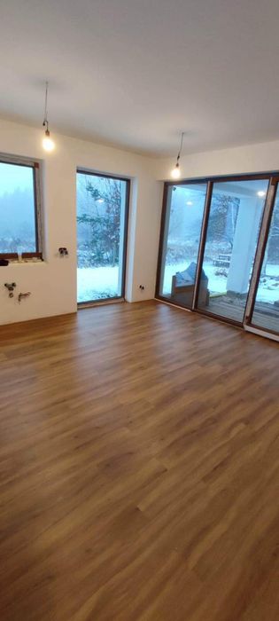 Montaż paneli winylowych, wykładzin i listew przypodłogowych Kielce