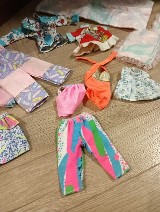 Ubrania dla lalki Barbie ciuszki + pościel