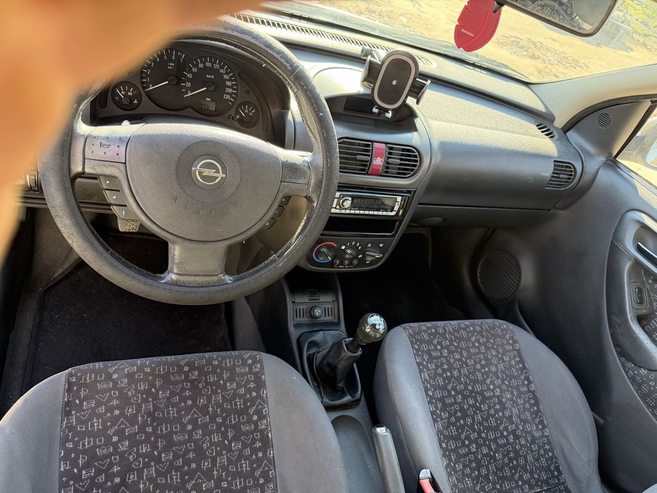Opel corsa 1.2 16v