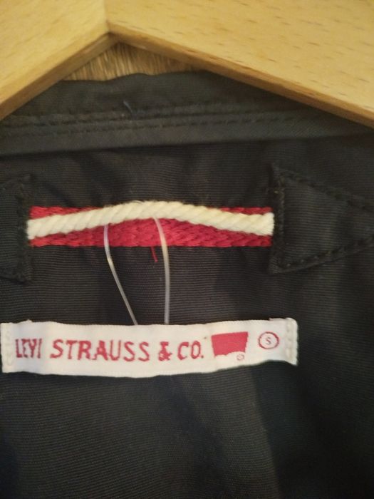 Kurtka przeciwdeszczowa wiatrówka Levis' Levi Strauss &COczarna