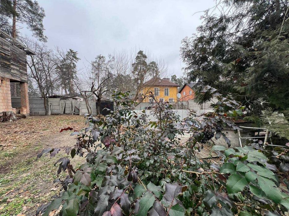 Продаж ділянки 13,58сот з комунікаціями. До озера - 500 метрів. ID:606