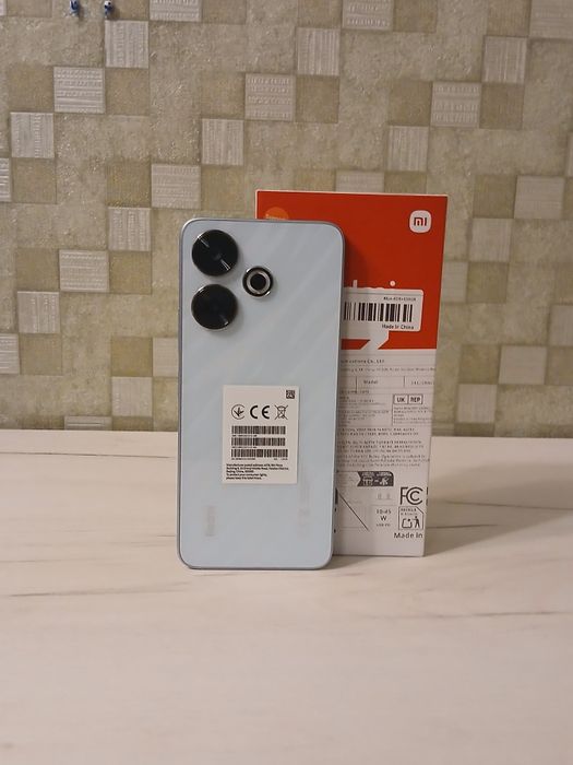 Телефон Redmi 13 Запакований 6/128