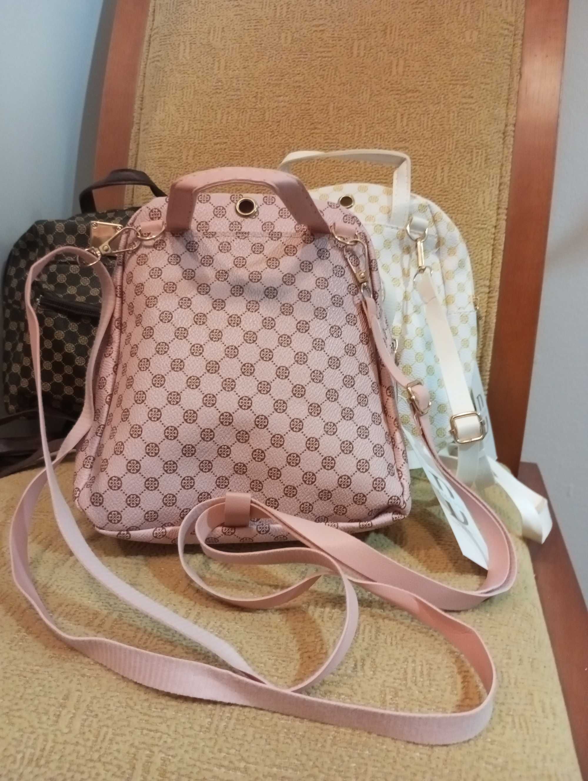 Pequena Mochilas Rosa