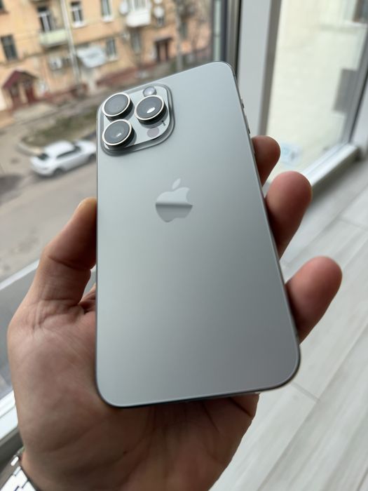 iPhone 15 Pro Max 1TB Natural Titanium Neverlock