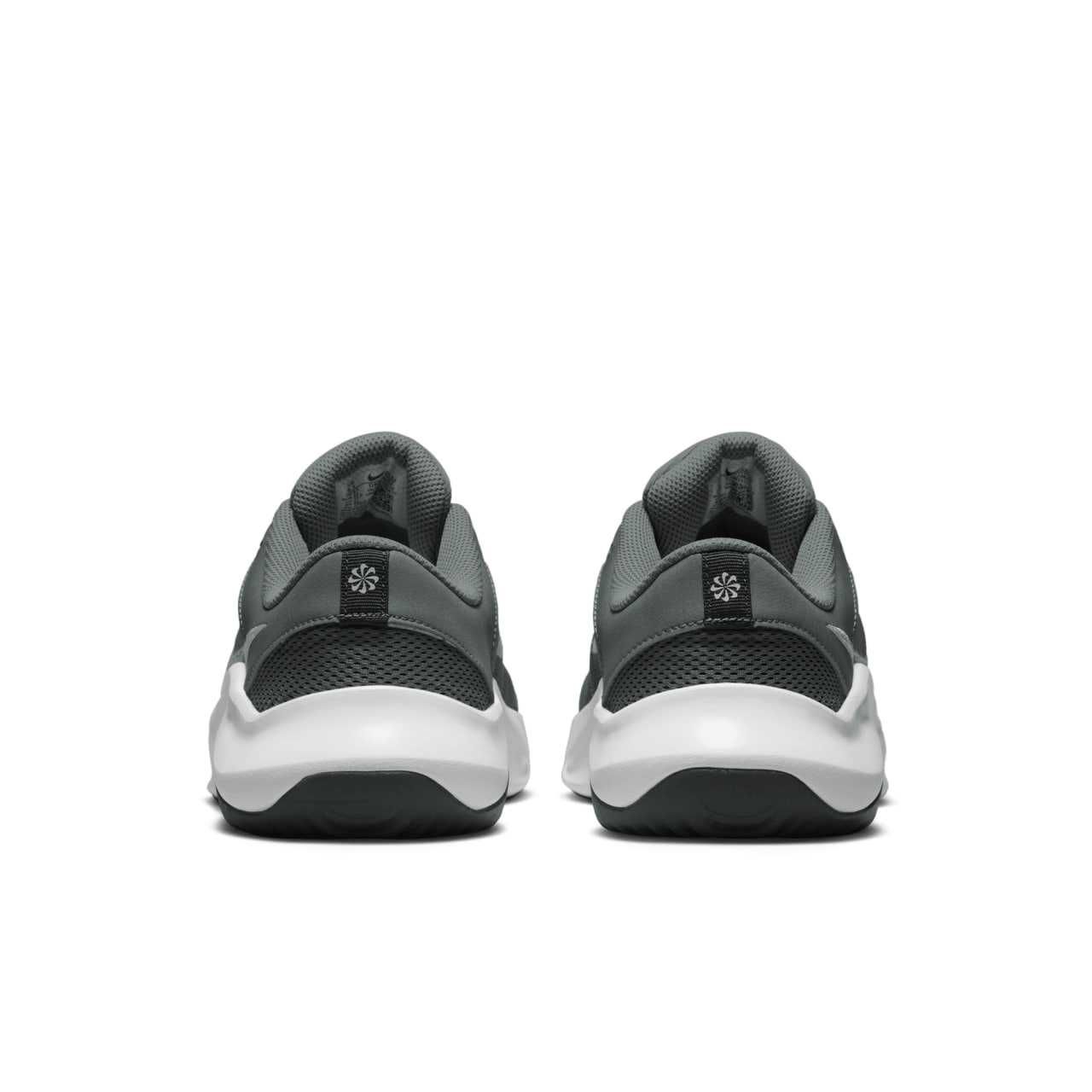 Кроссовки Nike Legend Essential 3 > 42 по 45р < Оригінал! (DM1120-002)