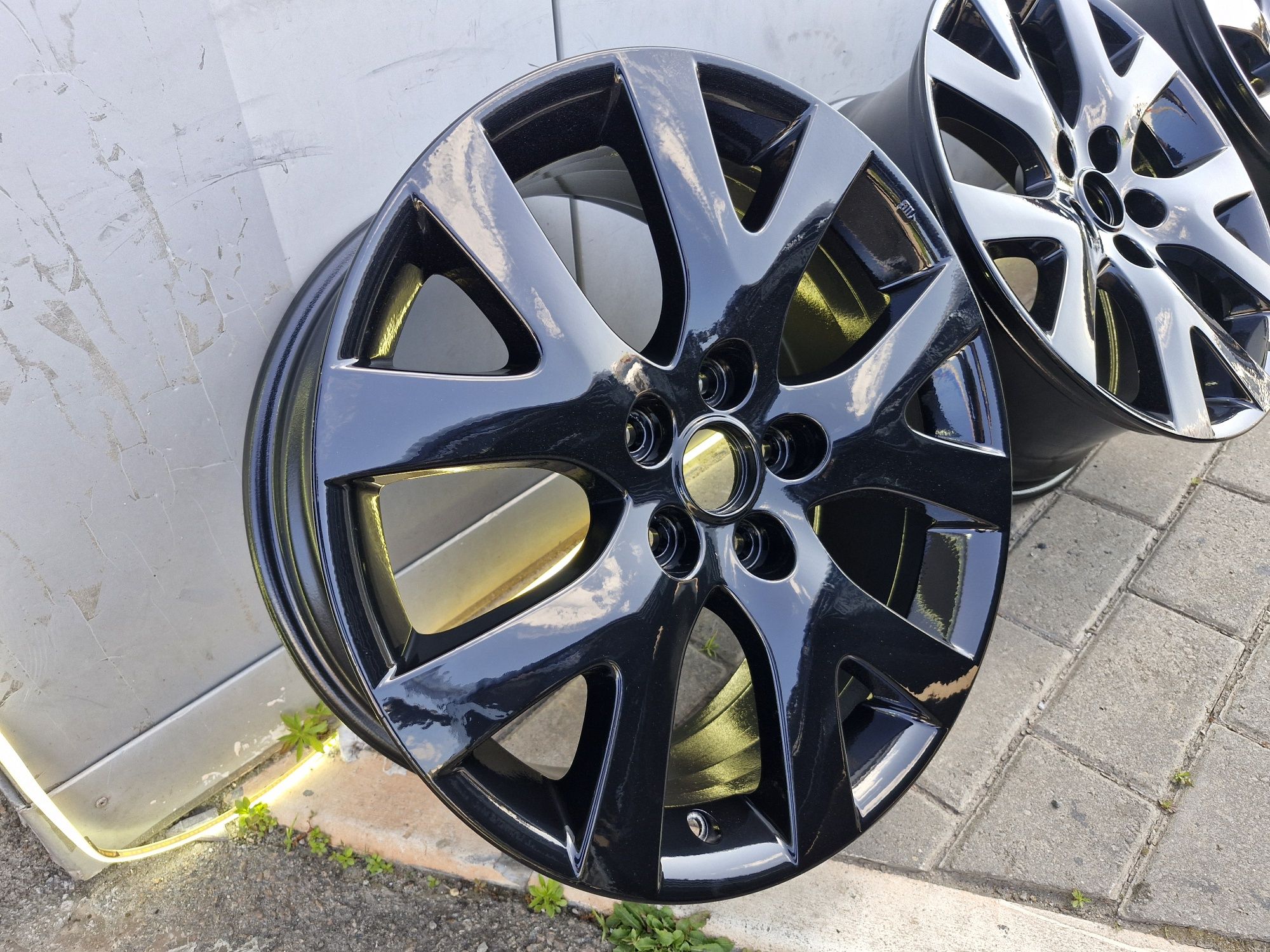Диски R 18 5 114.3 Mazda kia hundai
