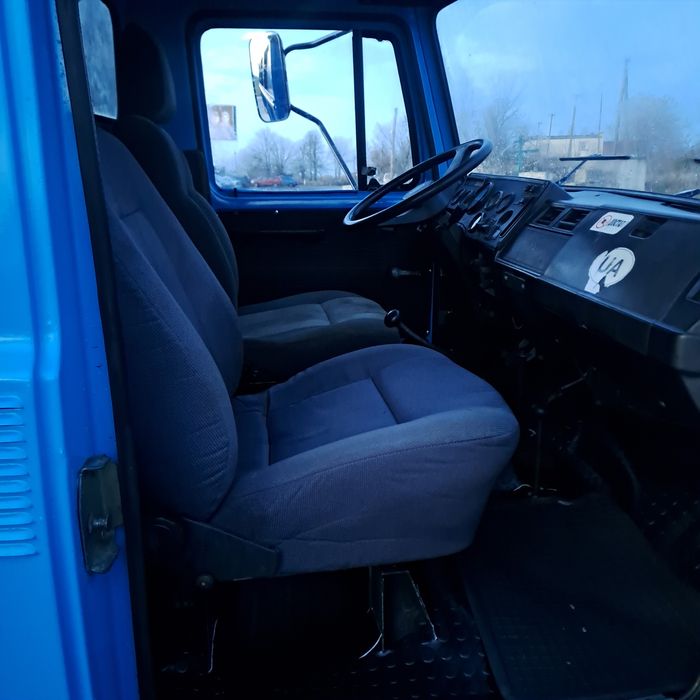 Газ 3307 після реставрації.