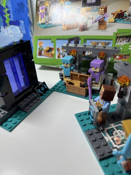 Оружейная Майнкрафт Lego