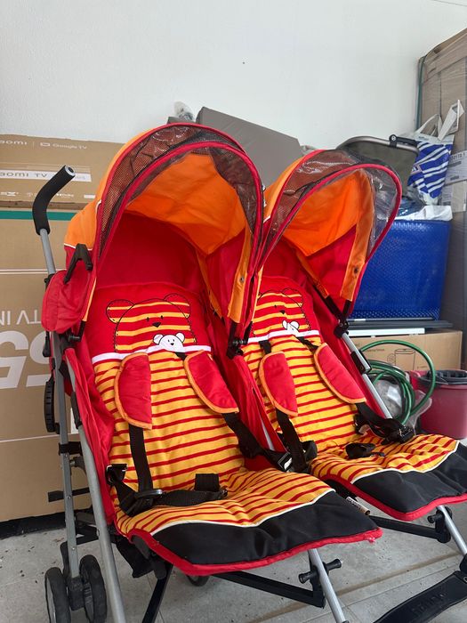 Carrinho duplo – adequado para levar no avião