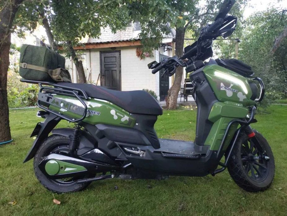 Электроскутер Crosser-мощный и надёжный партнёр для поездок 1000W 24Ah