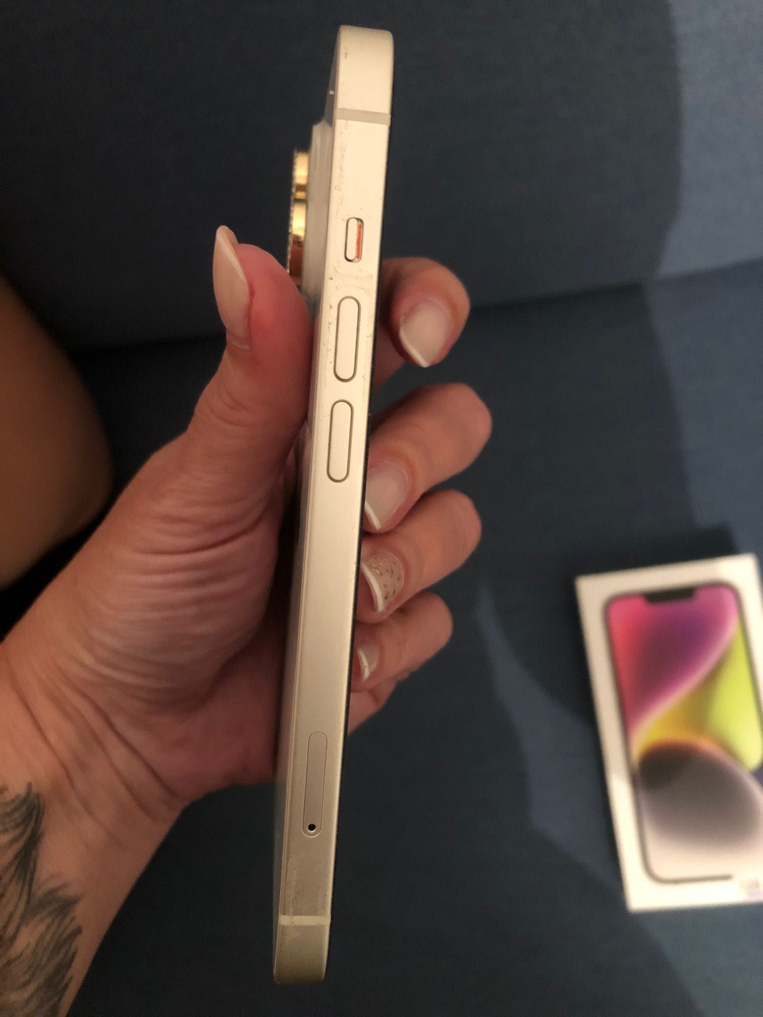 iPhone 14 128gb - dois meses de uso. Sem marcas, nem avarias. Novo