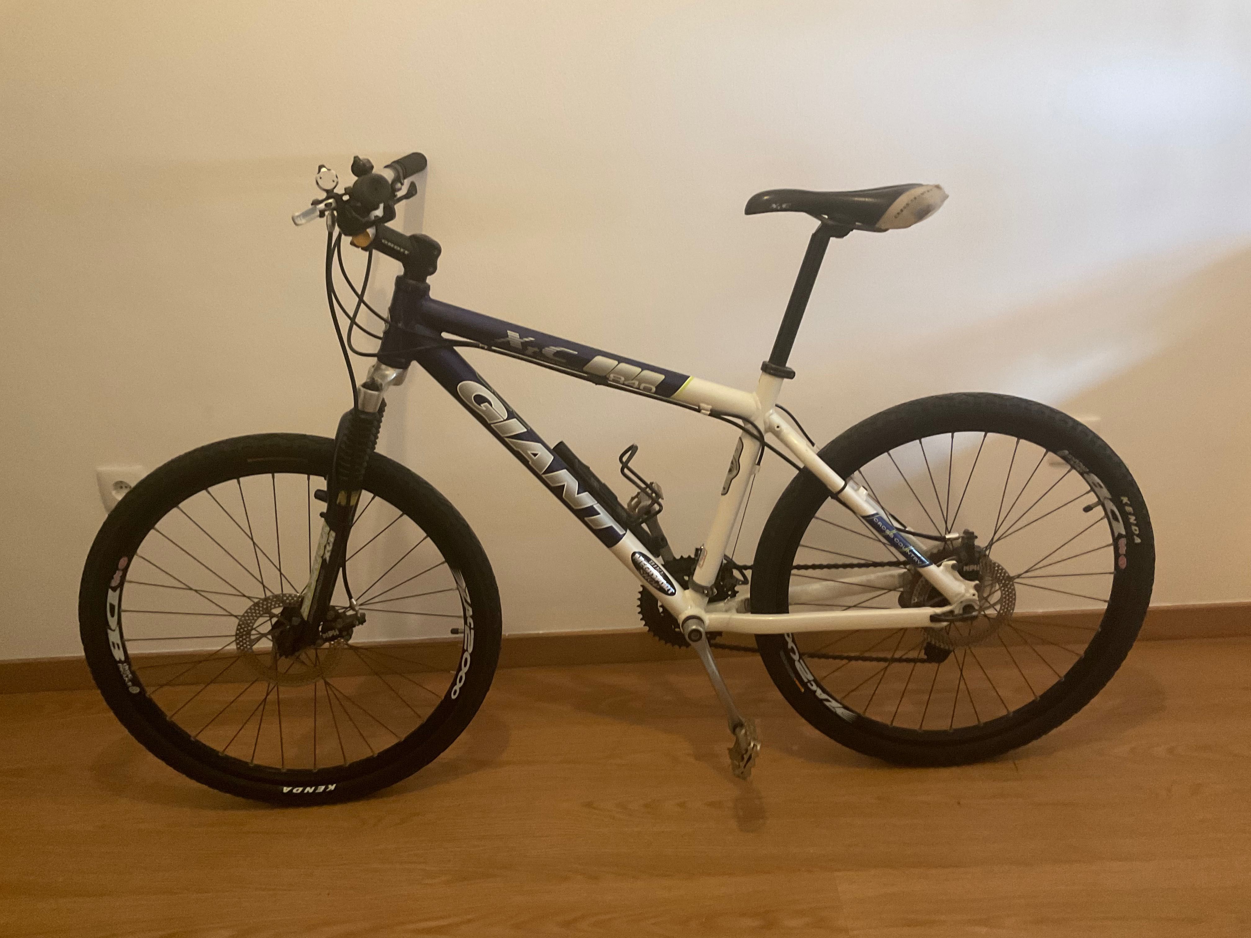 Bicicleta Giant XTC 840