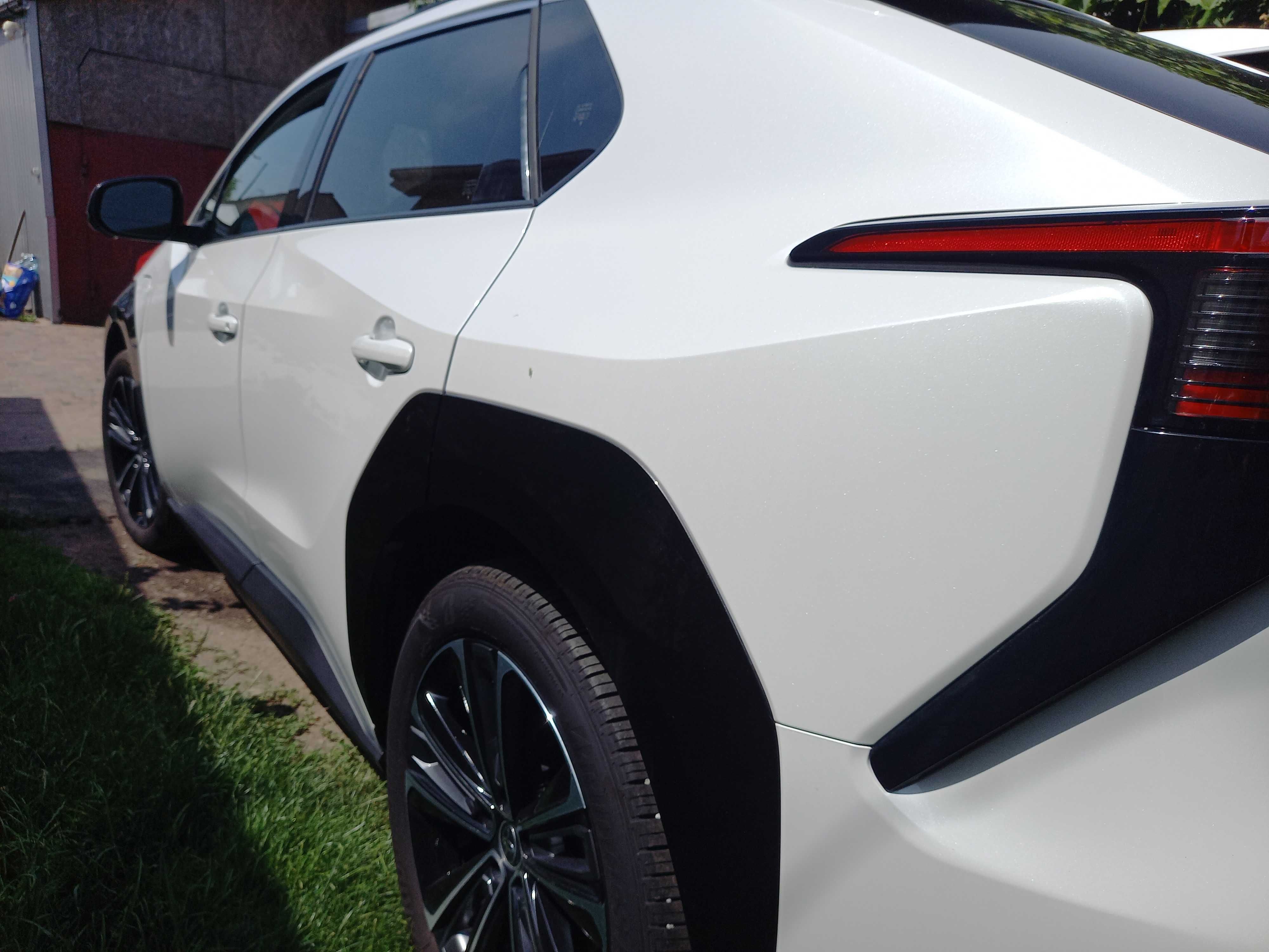Toyota bZ4X Xle 2023 71.4 kWh (204 к.с) 5 тис пробігу!